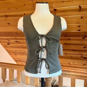 Frankee & Skylarr Olive Green Tie Front Sleeveless Top Size XS NWT